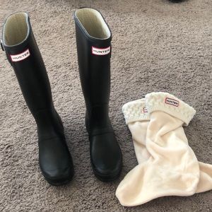 Tall Hunter boots (size 6M) with Hunter boot socks